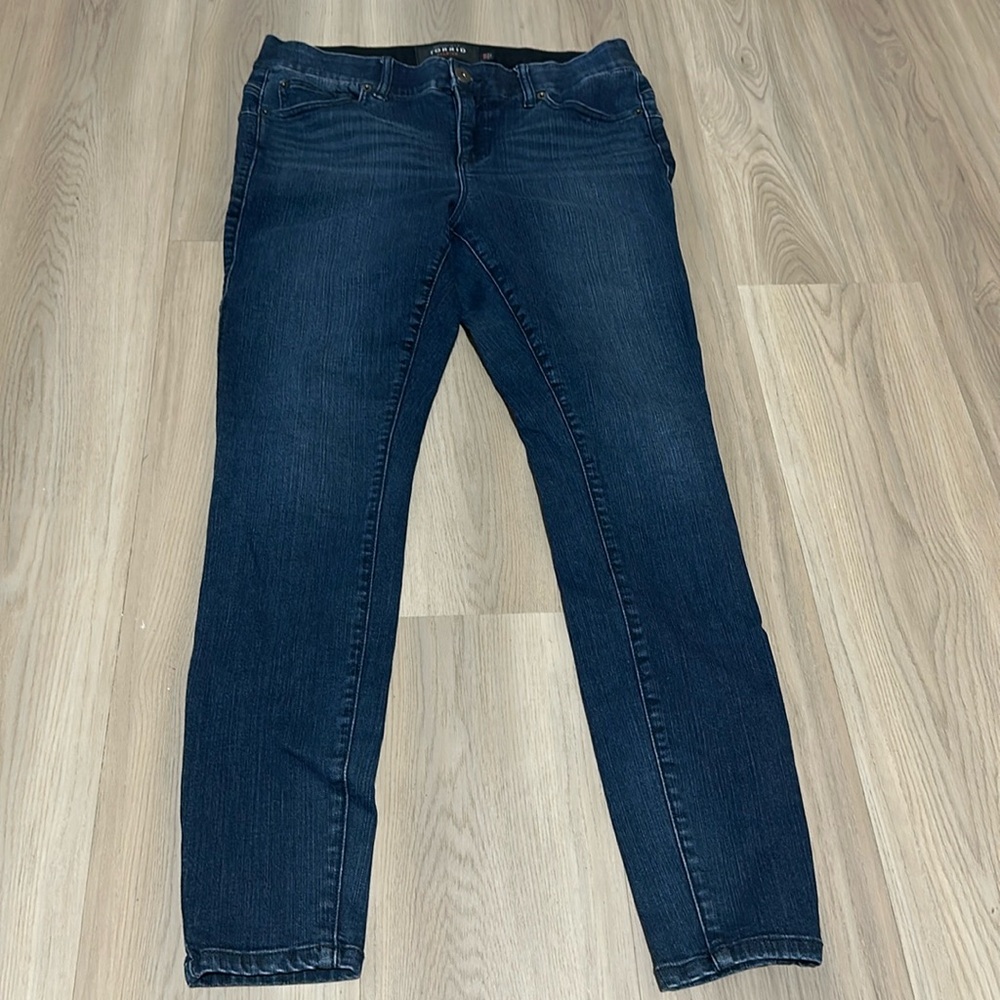 Torrid Bombshell Skinny Jeans size 10r